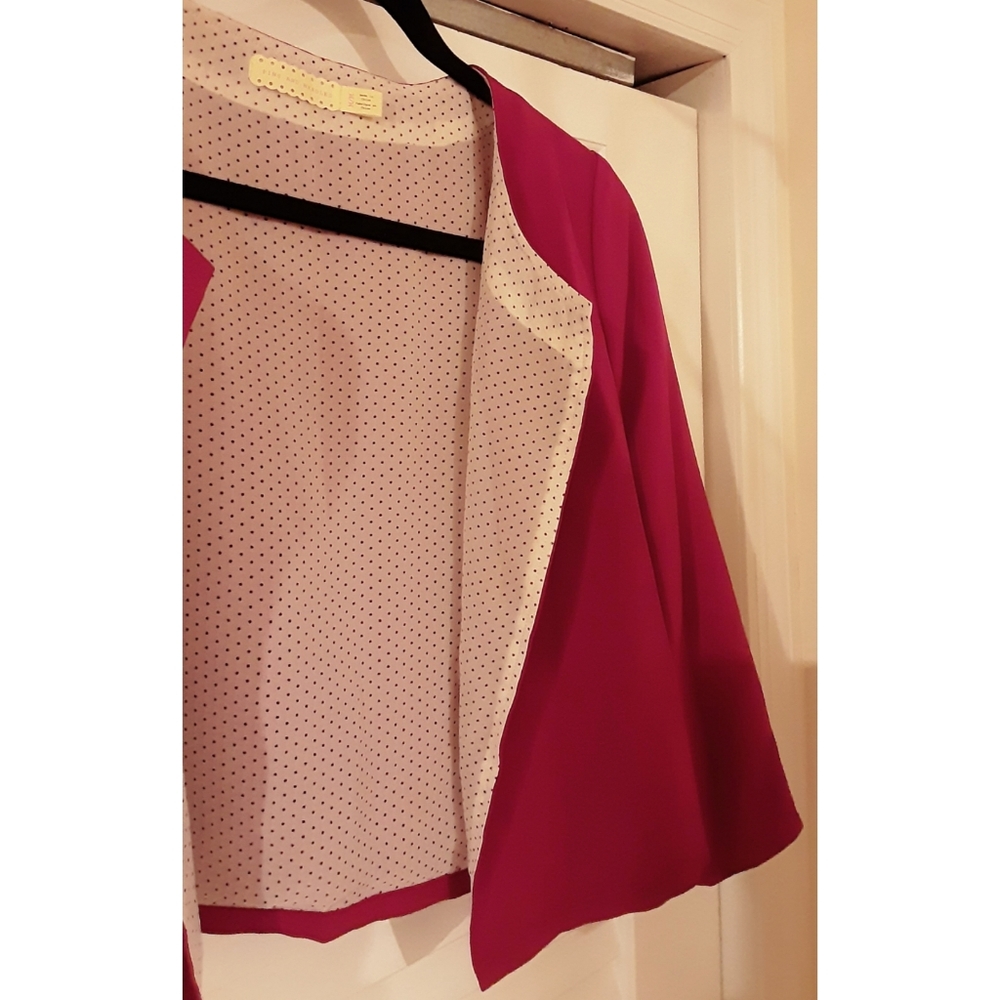 EUC Urban Outfitters Lightweight Cropped Blazer